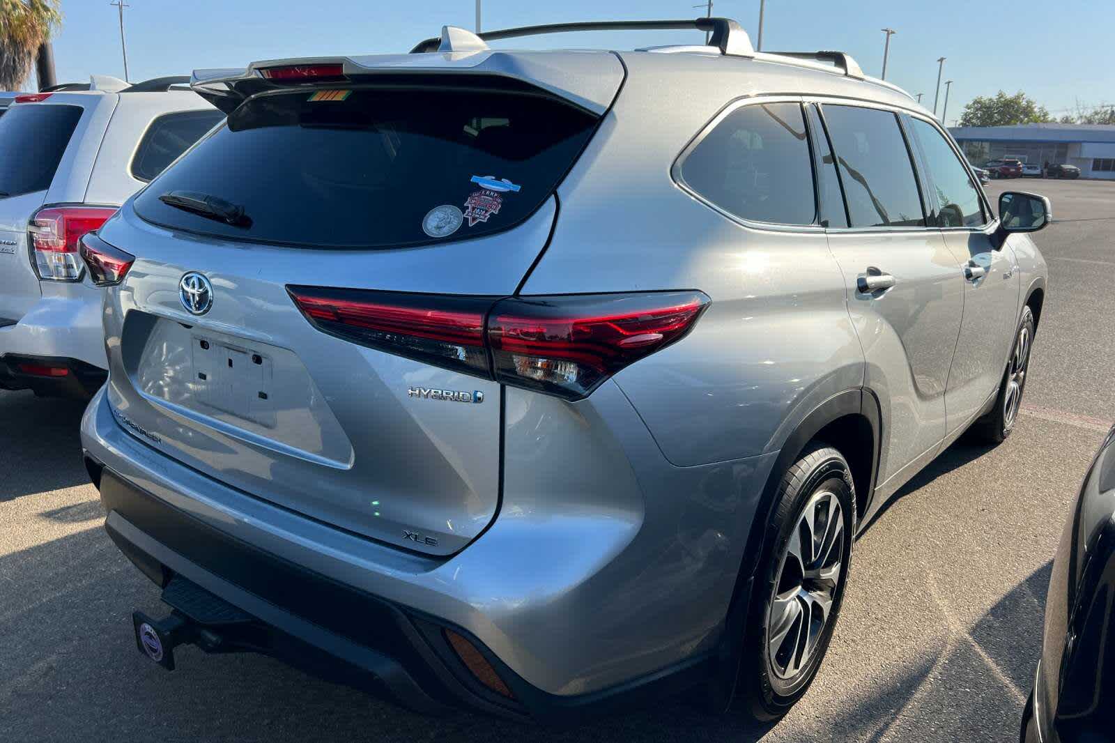 Thumbnail: 2020 Toyota Highlander - 2