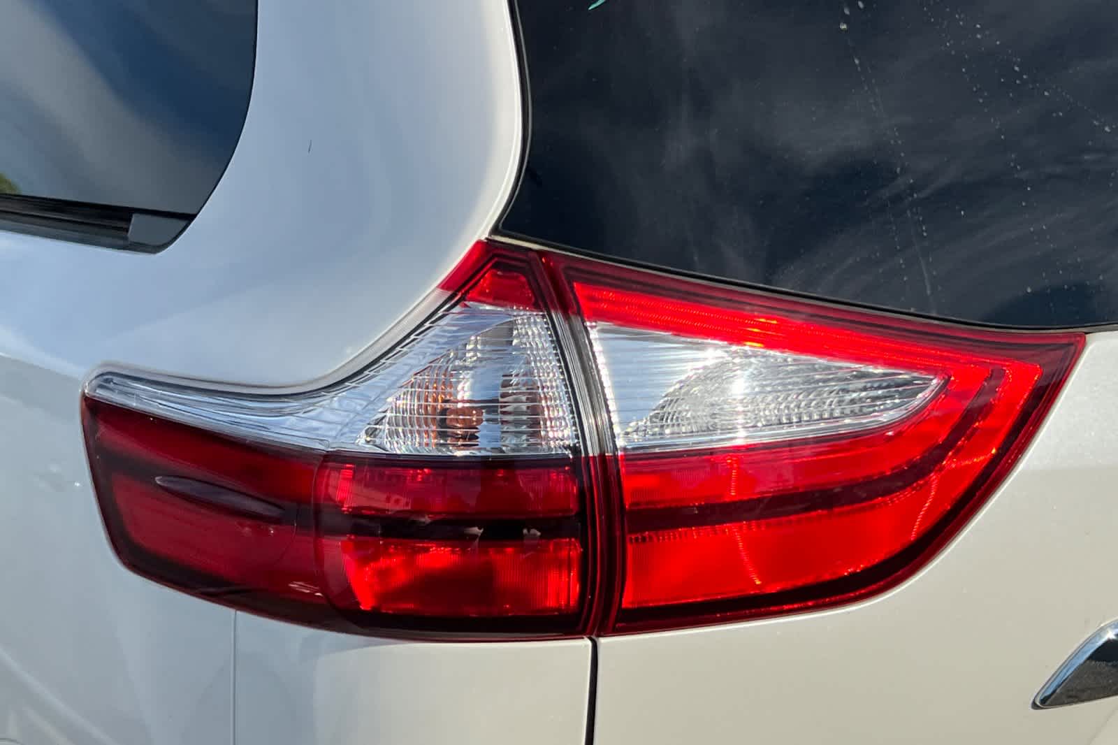 Thumbnail: 2019 Toyota Sienna - 15