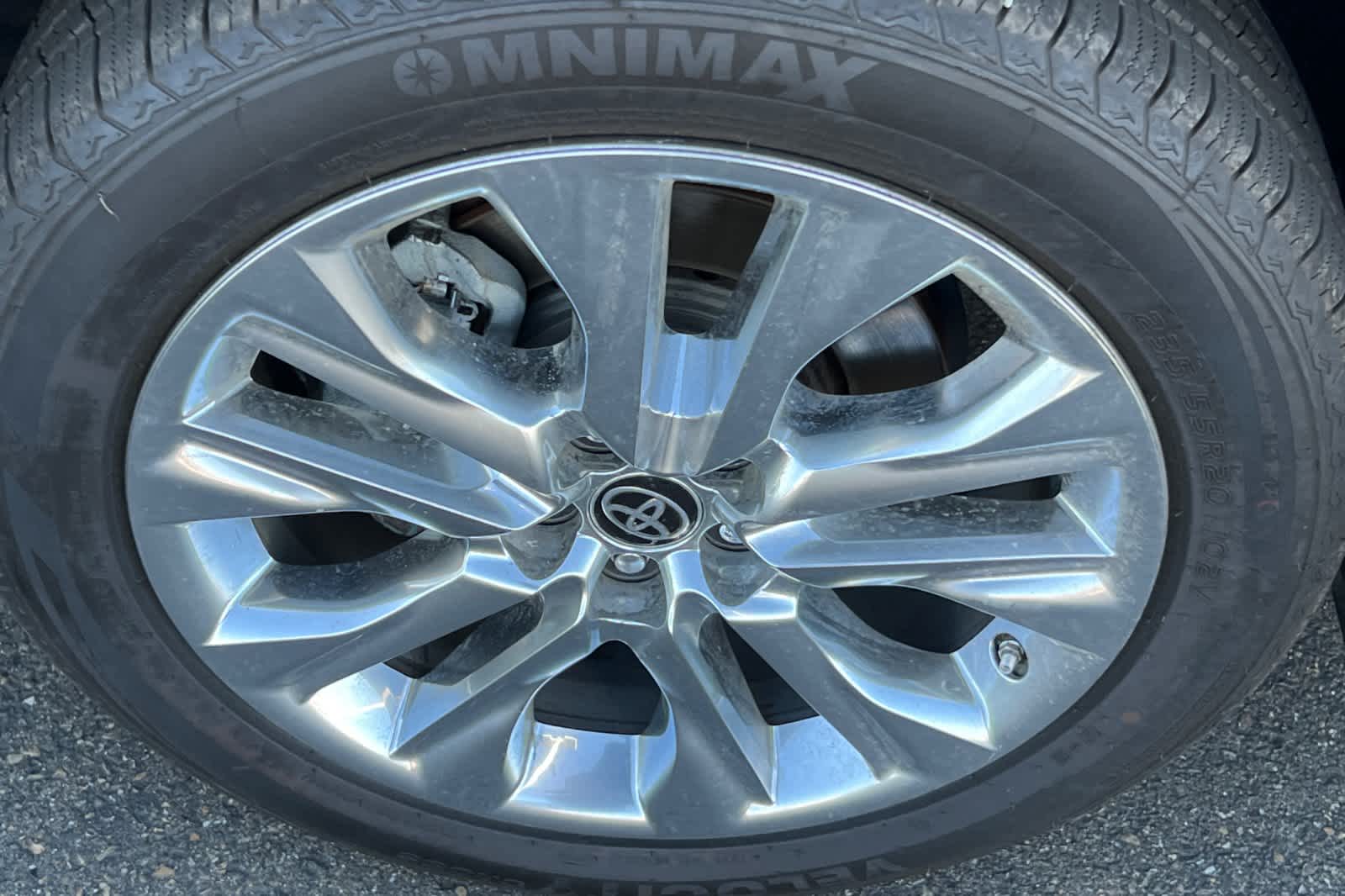 Thumbnail: 2023 Toyota Highlander - 9