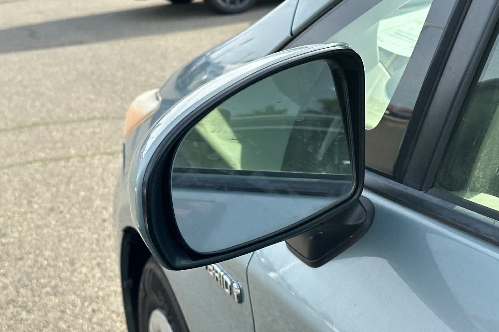 Thumbnail: 2012 Toyota Prius - 20