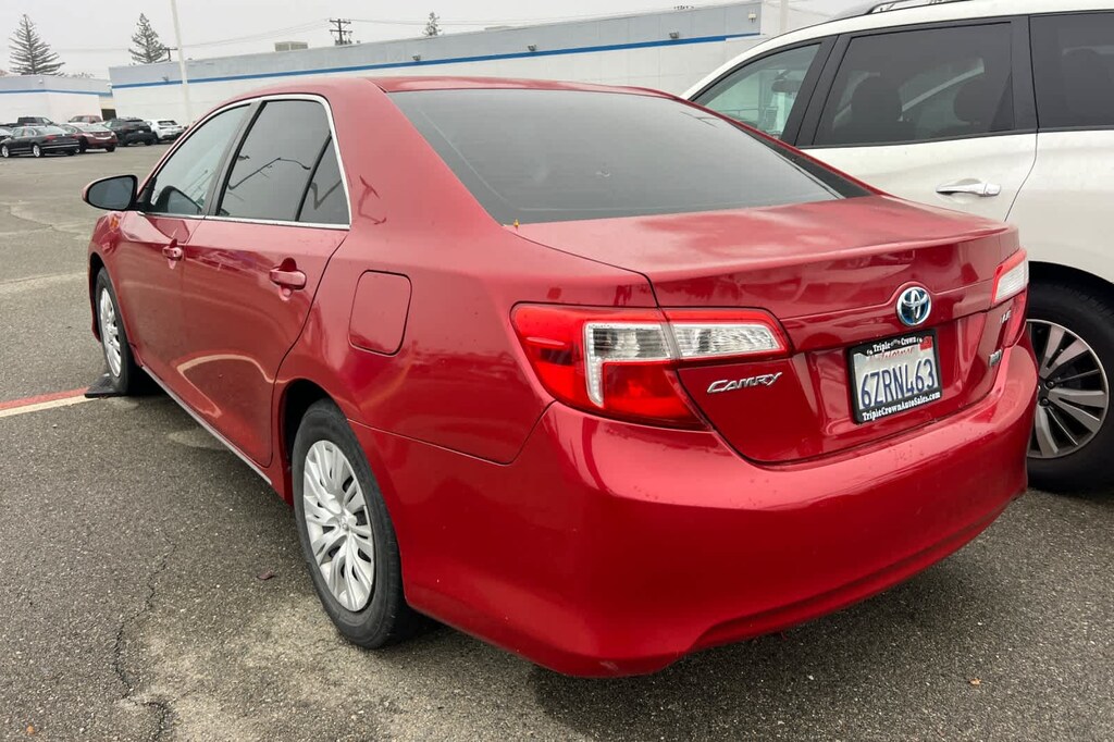 Used 2012 Toyota Camry Hybrid LE Sedan