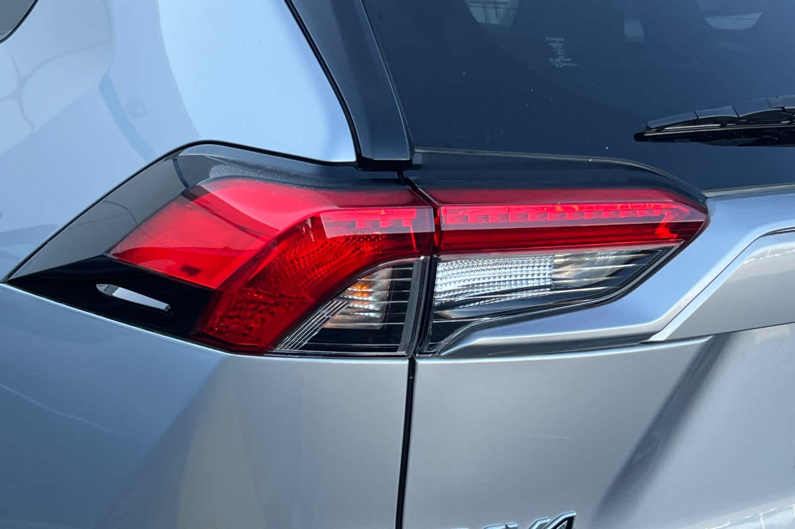 Thumbnail: 2022 Toyota RAV4 - 15