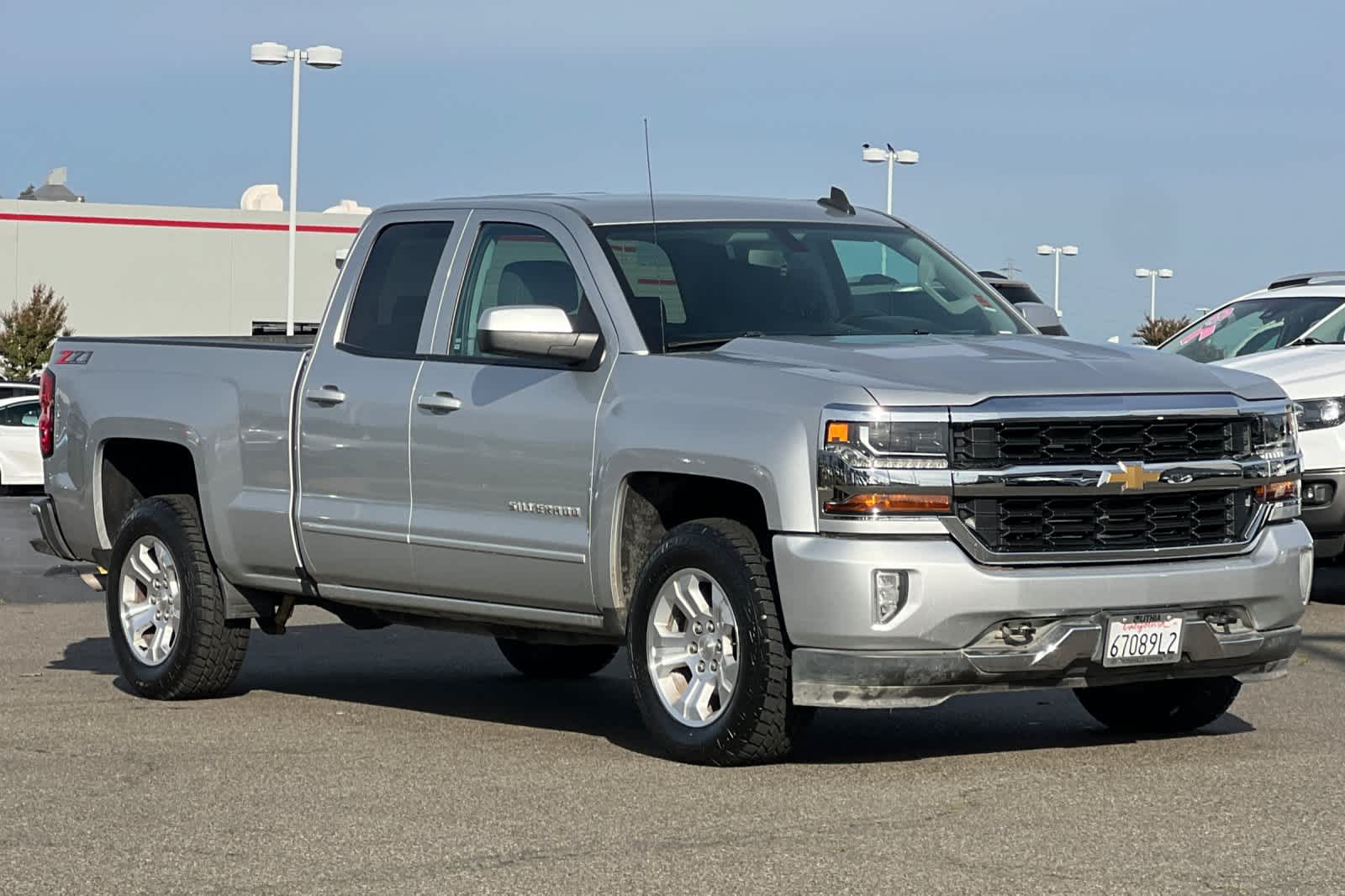 Thumbnail: 2018 Chevrolet Silverado 1500 - 5