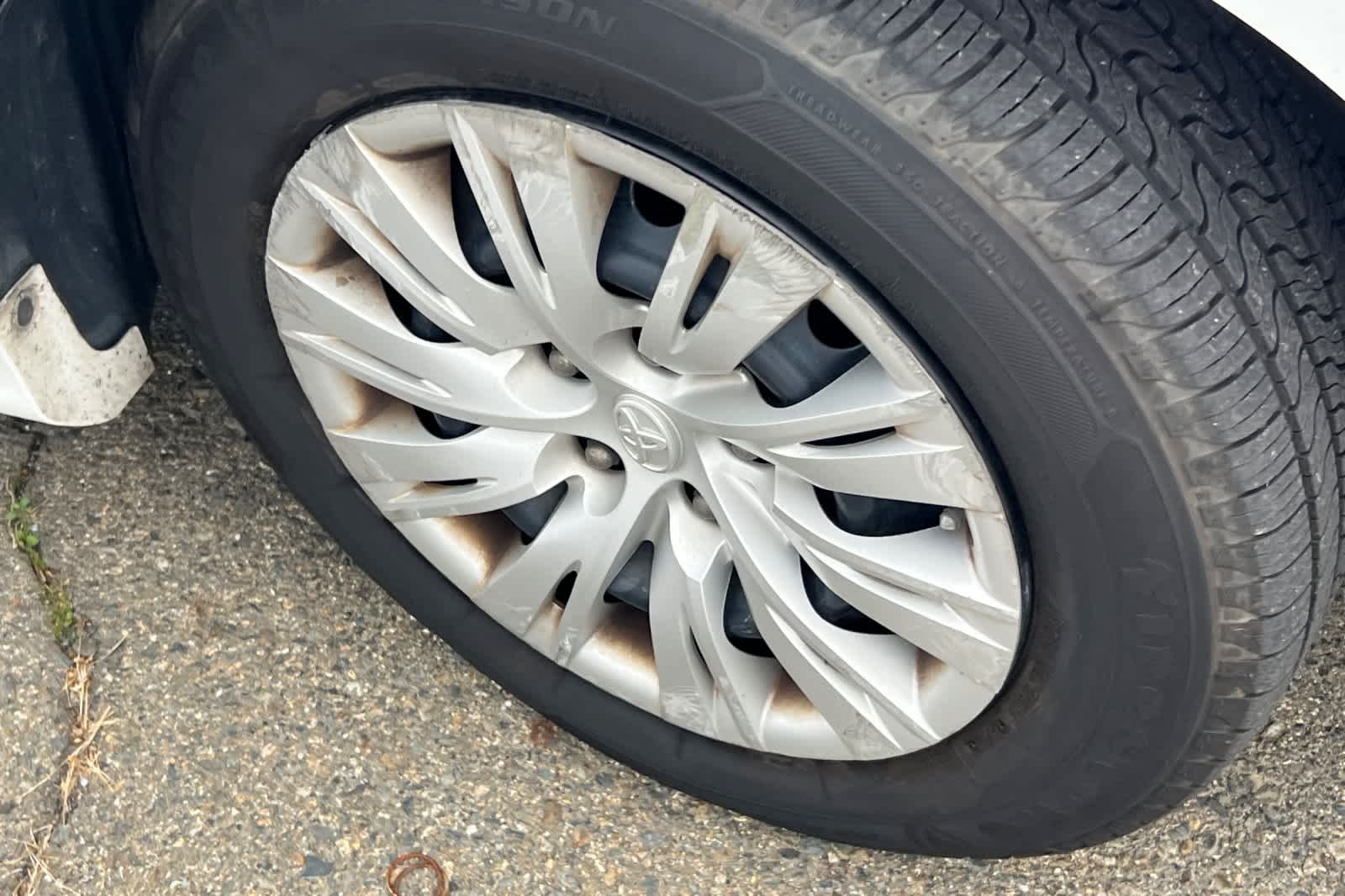 Thumbnail: 2014 Toyota Camry - 12