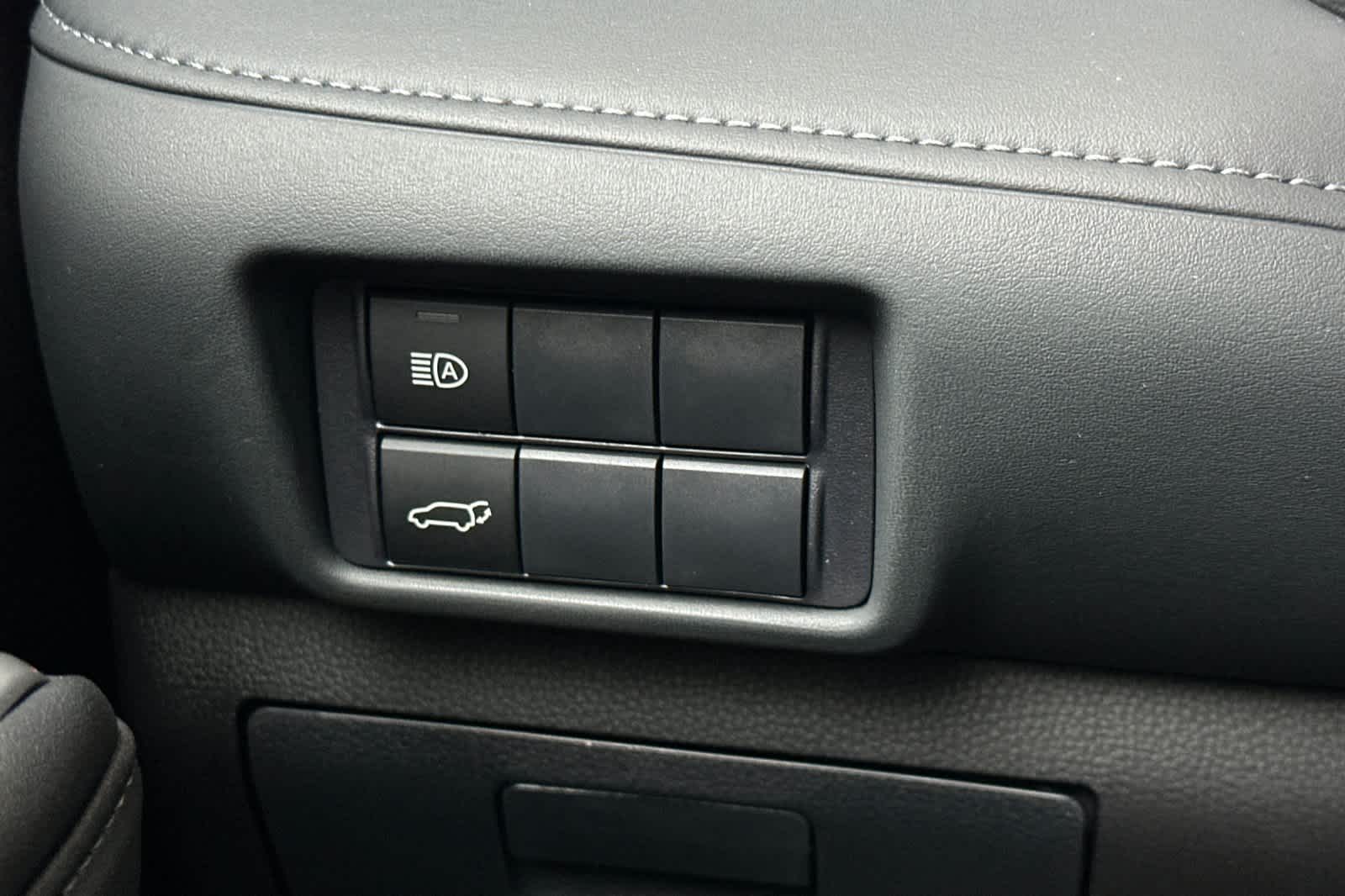 Thumbnail: 2026 Toyota Highlander - 30