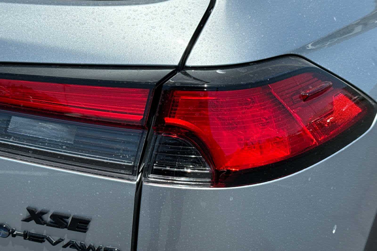 2025 Toyota Corolla Cross XSE 32