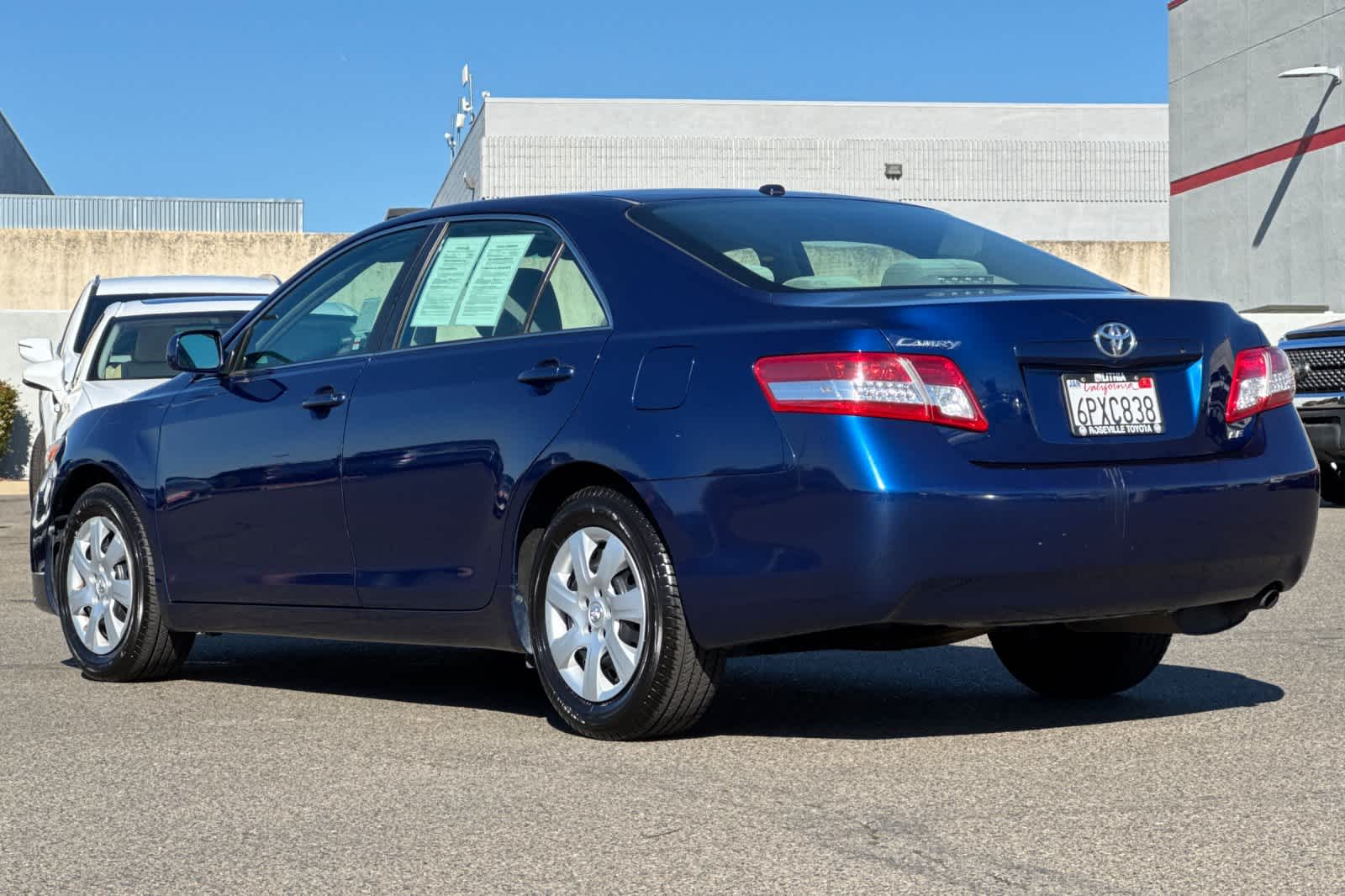 Thumbnail: 2011 Toyota Camry - 7