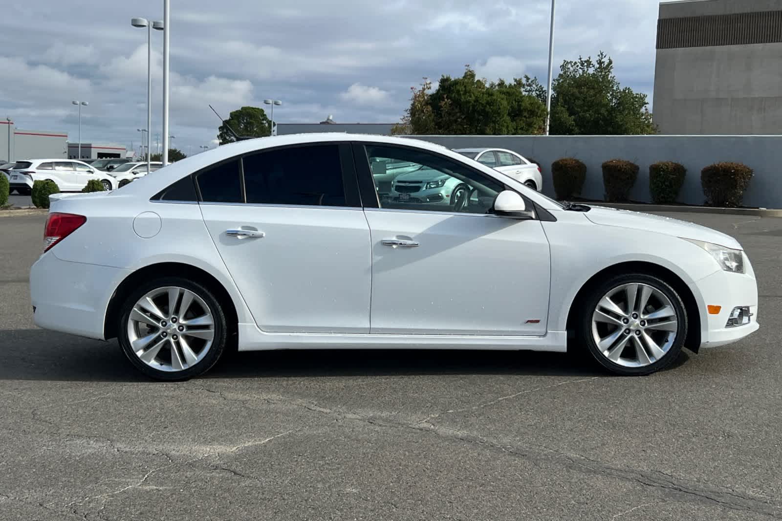 Thumbnail: 2014 Chevrolet Cruze - 5
