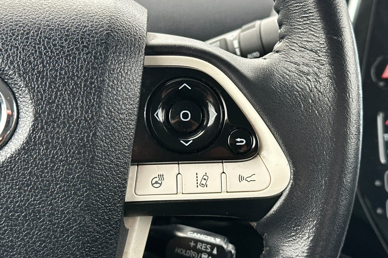 Thumbnail: 2017 Toyota Prius Prime - 27