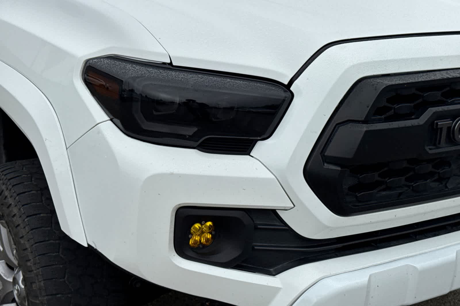 Thumbnail: 2017 Toyota Tacoma - 8