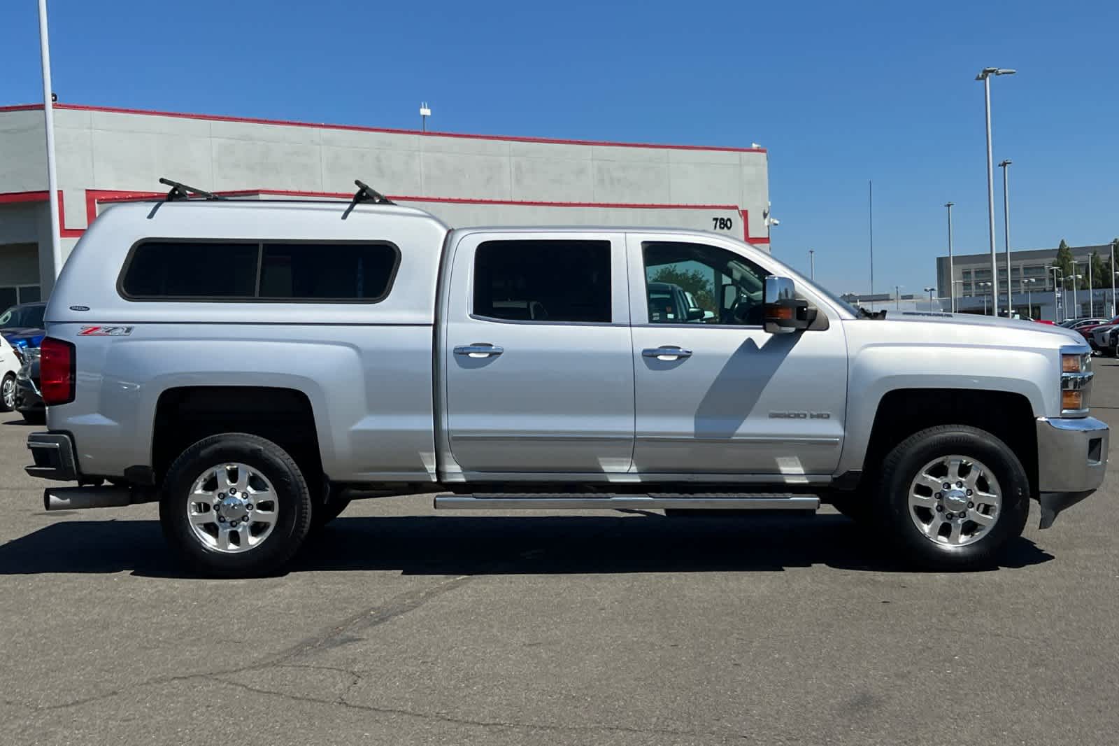 Thumbnail: 2015 Chevrolet Silverado 3500 - 6
