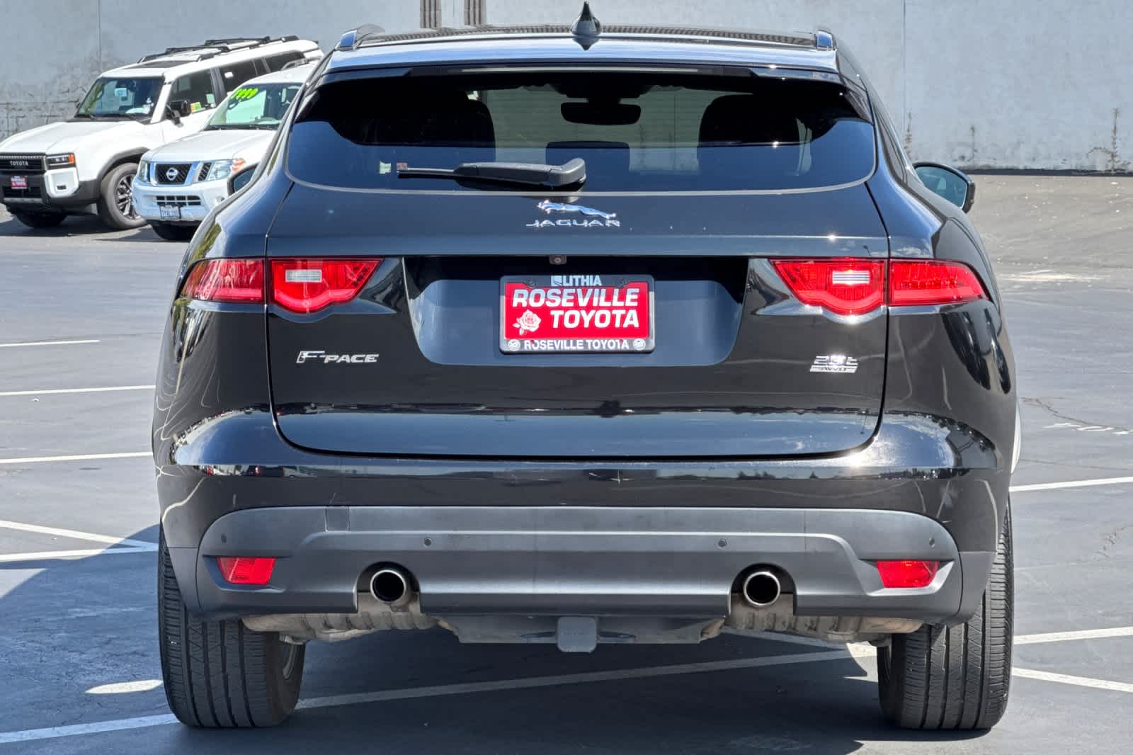 Thumbnail: 2019 Jaguar F-Pace - 8