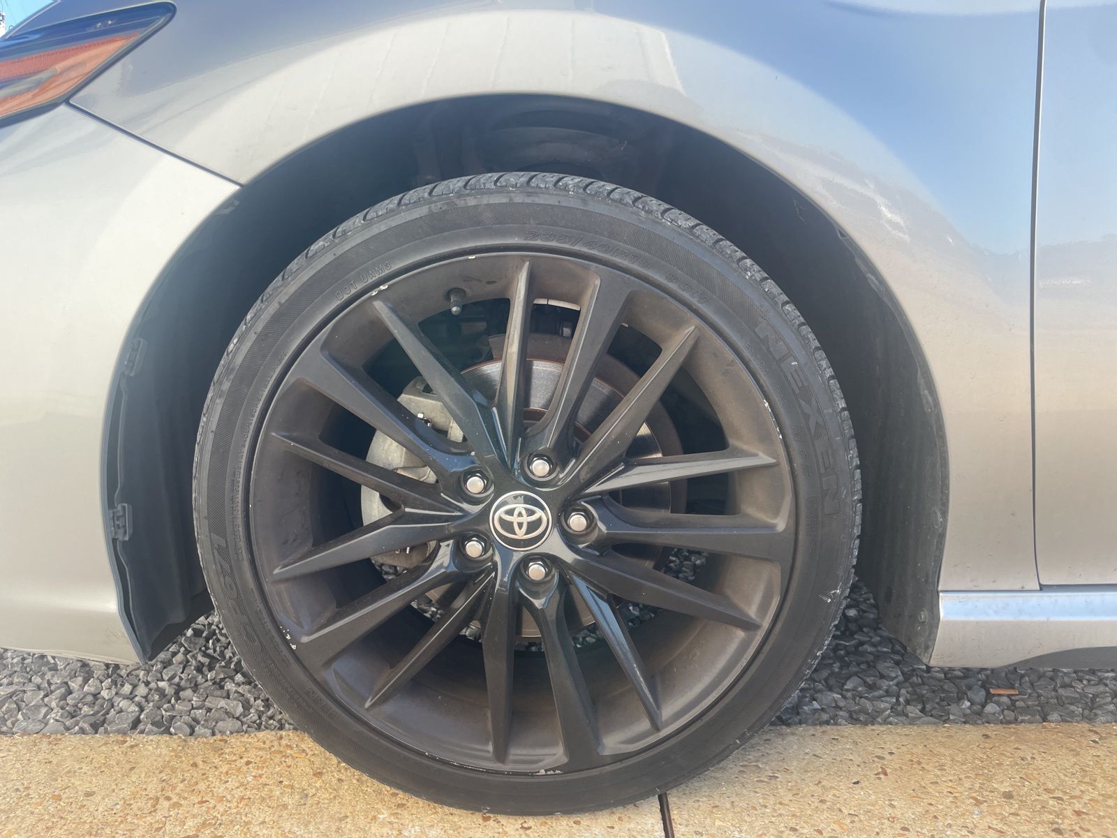 2021 Toyota Camry XSE photo 3