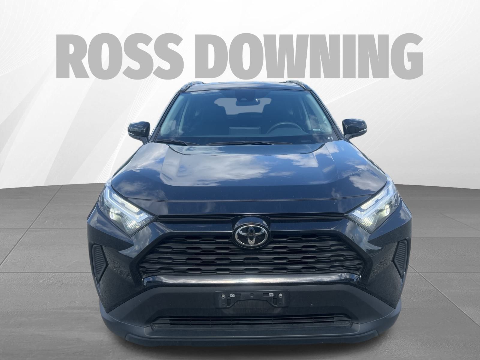 2024 Toyota RAV4 XLE photo 2