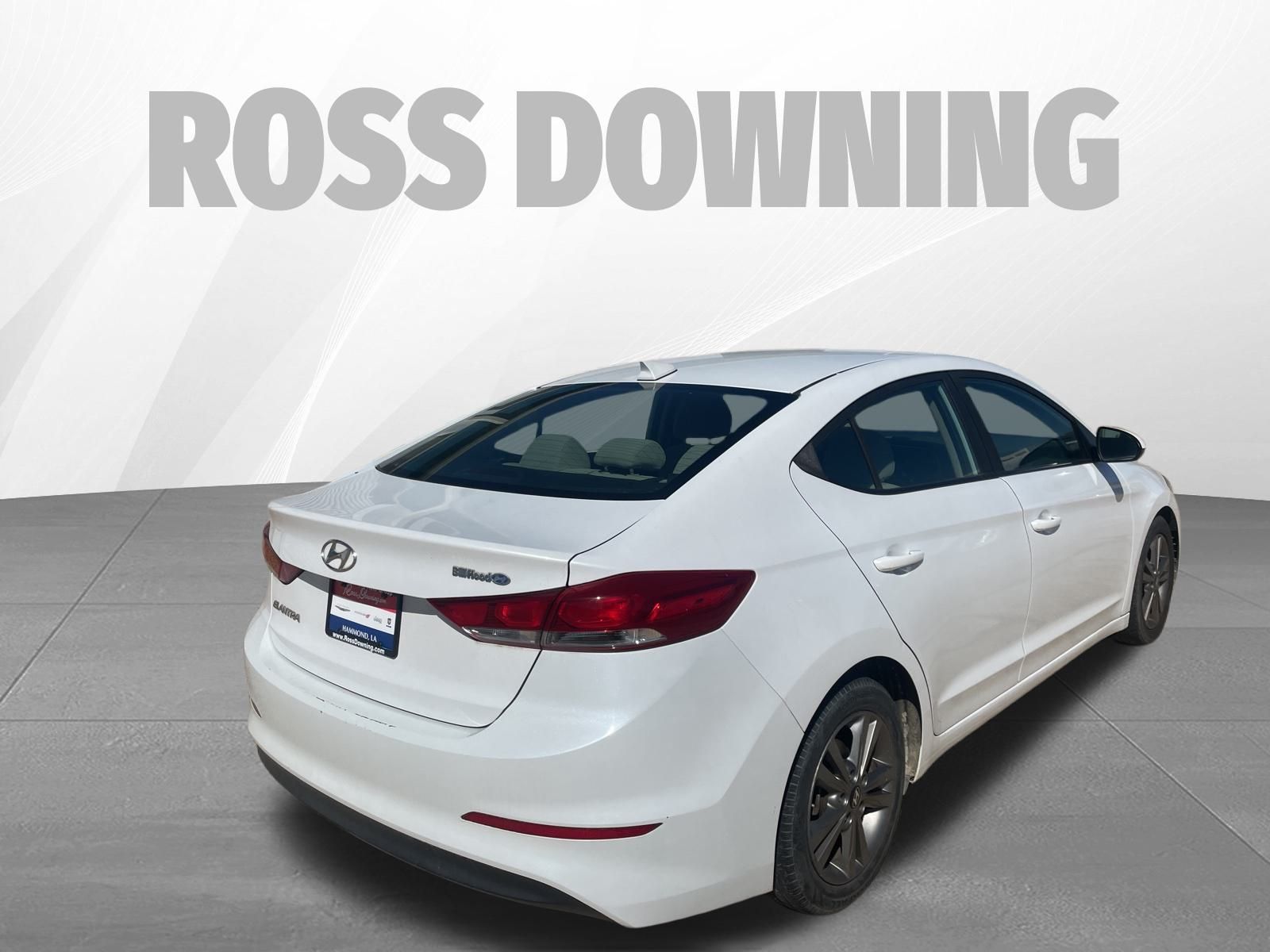 2018 Hyundai Elantra SEL photo 4