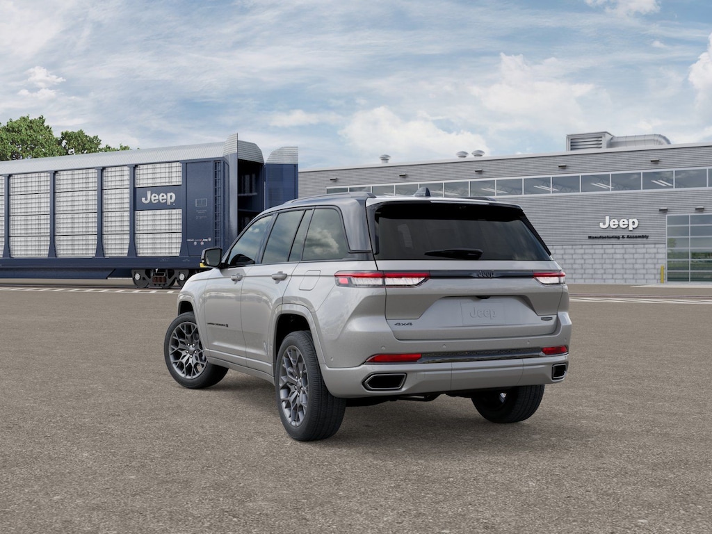 New 2025 Jeep Grand Cherokee Summit Sport Utility