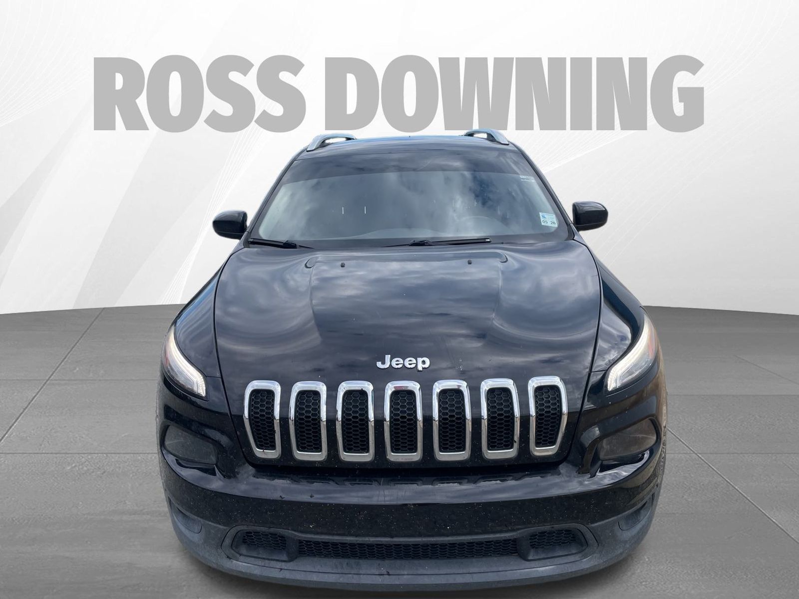 2017 Jeep Cherokee Latitude photo 2