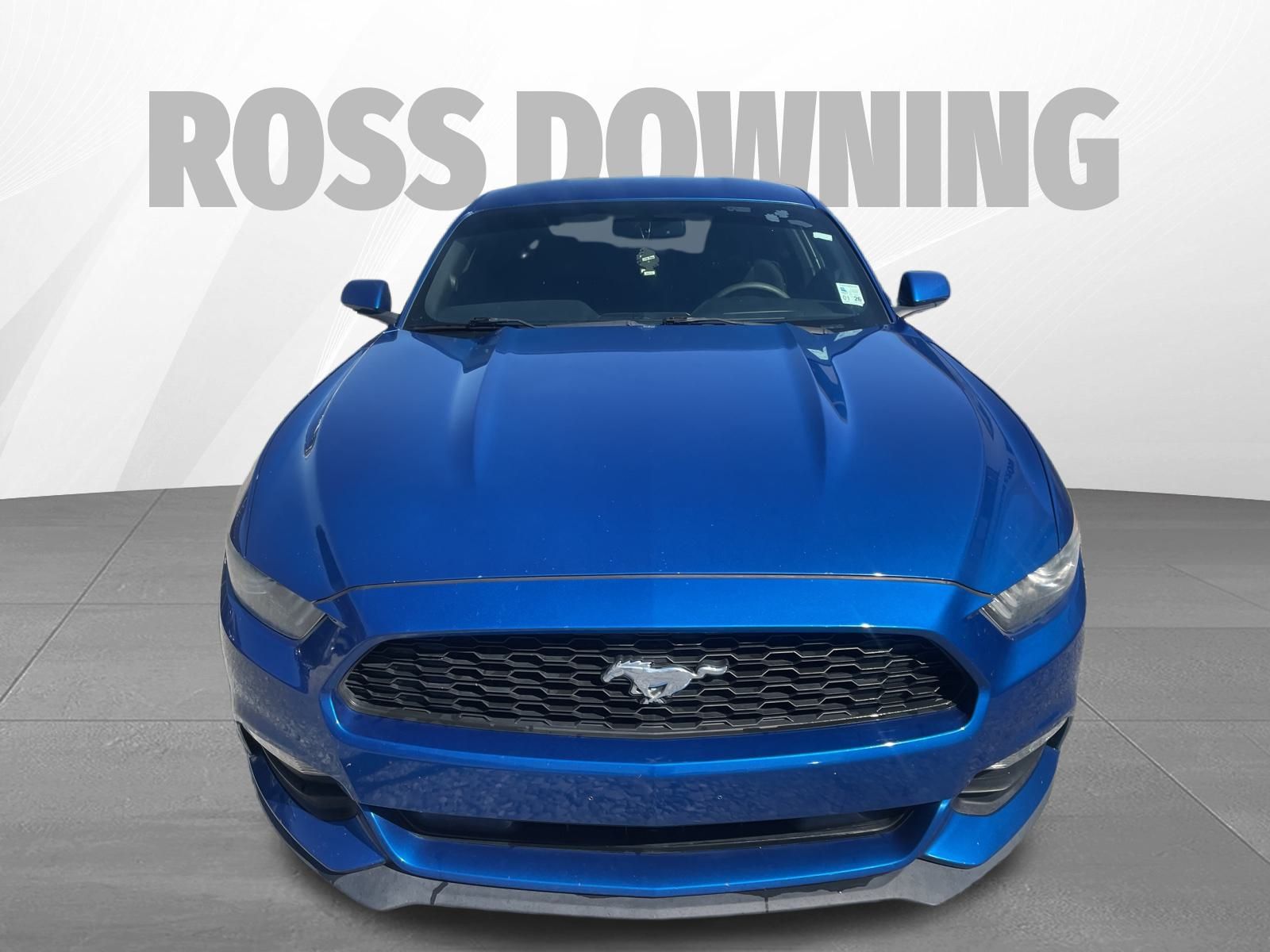 2017 Ford Mustang V6 photo 2