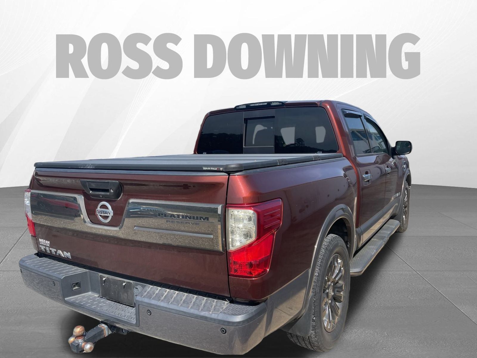2017 Nissan Titan Platinum Reserve photo 2