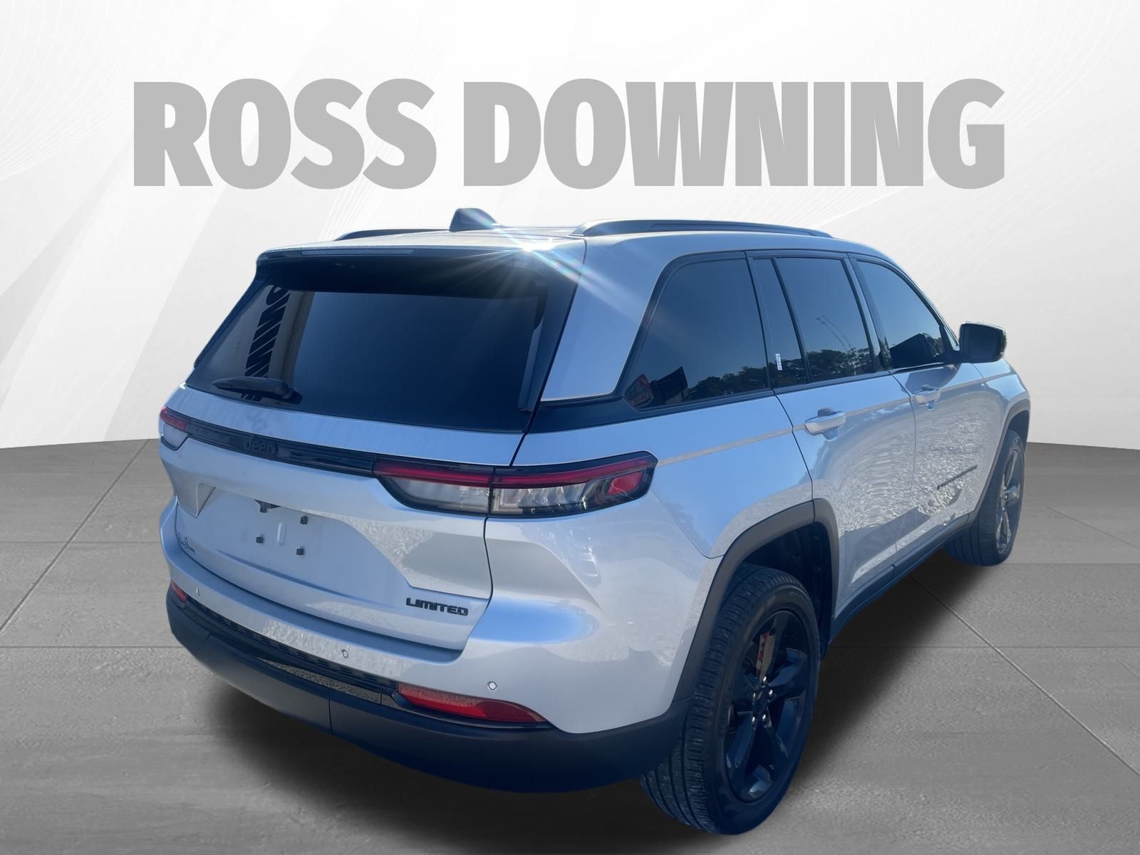 2025 Jeep Grand Cherokee Limited photo 4