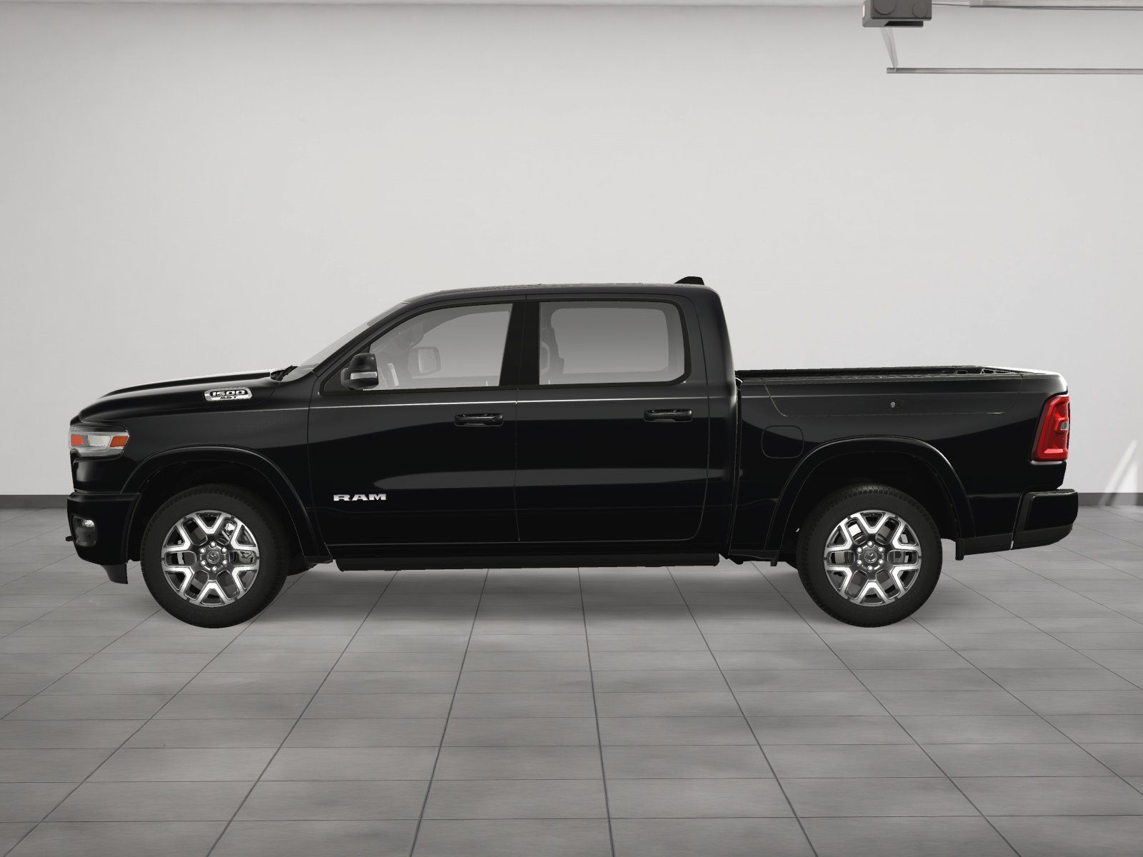 2025 Ram 1500 Laramie photo 3