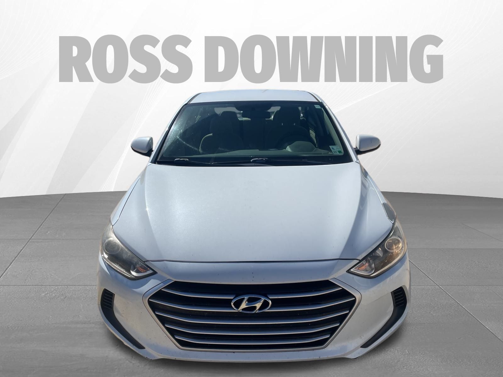 2018 Hyundai Elantra SEL photo 2