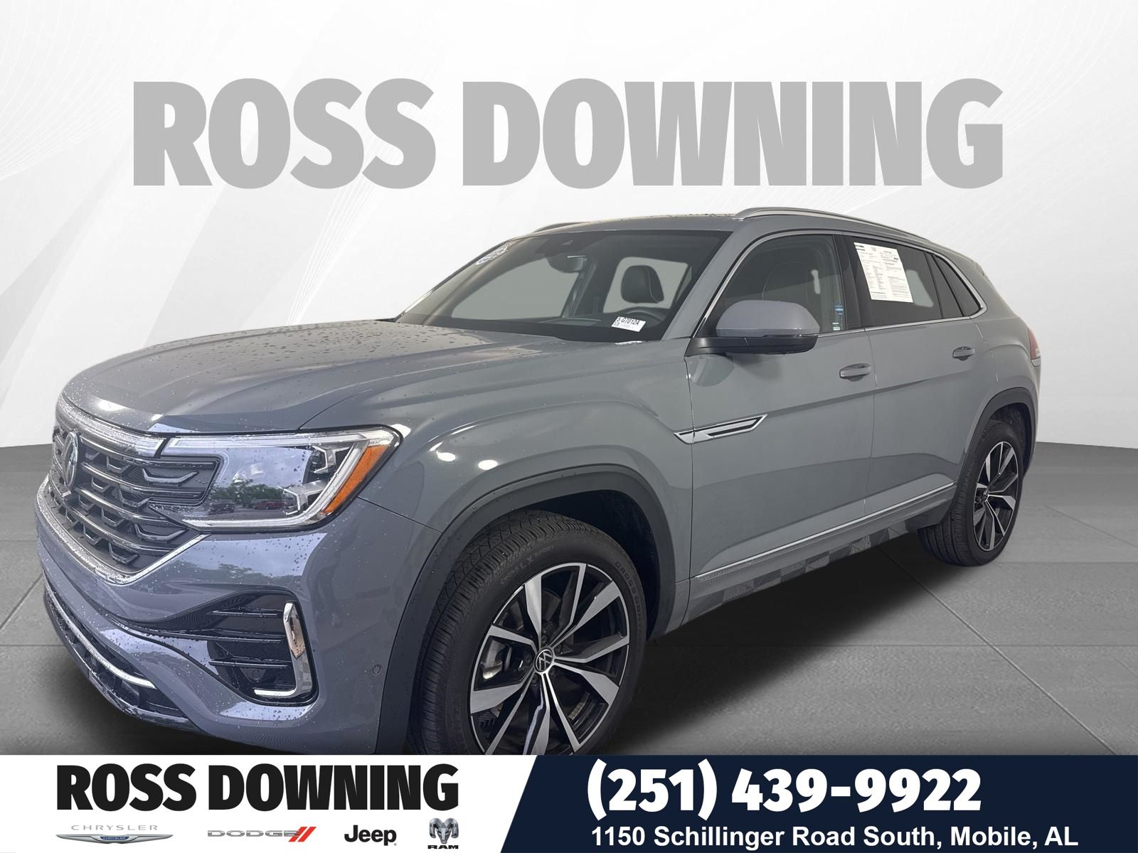 2025 Volkswagen Atlas Cross Sport 2.0T SEL Premium R-Line 4MOTION's photo