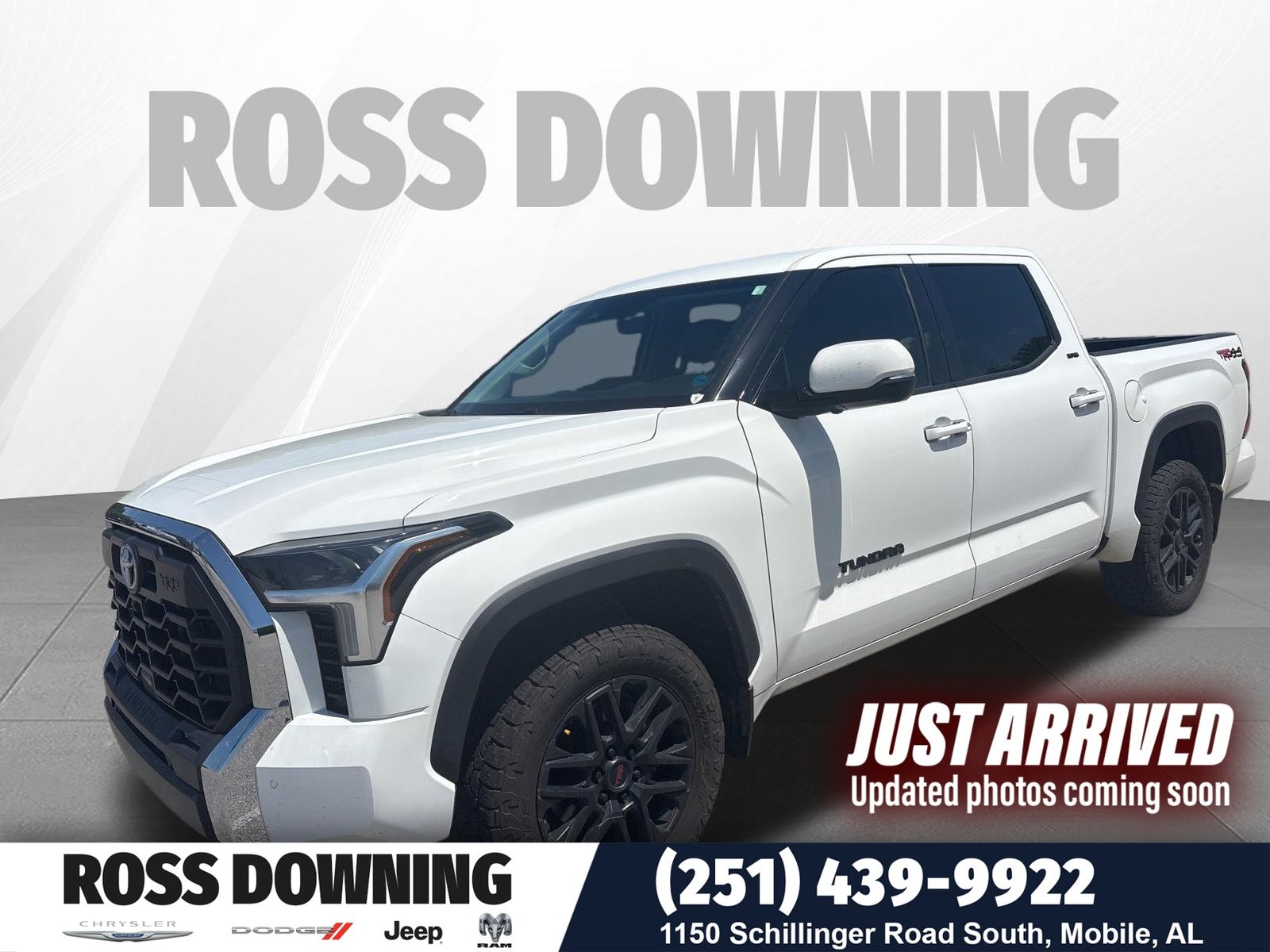 2022 Toyota Tundra SR5 3.4L 4WD CrewMax 5.5' Bed's photo