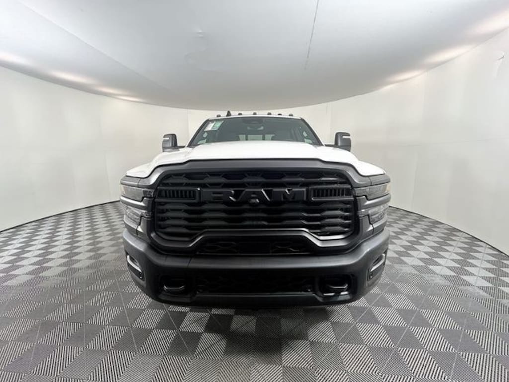 New 2026 Ram 3500 TRADESMAN CREW CAB 4X4 8' BOX Pickup