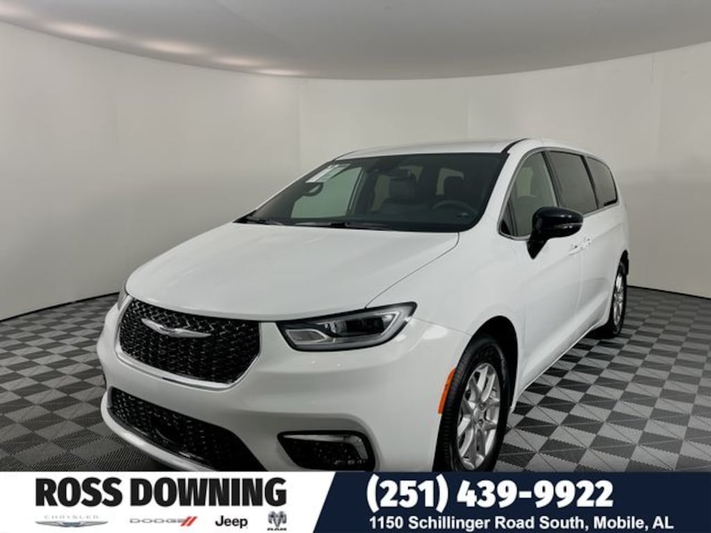 New 2026 Chrysler Pacifica SELECT Passenger Van