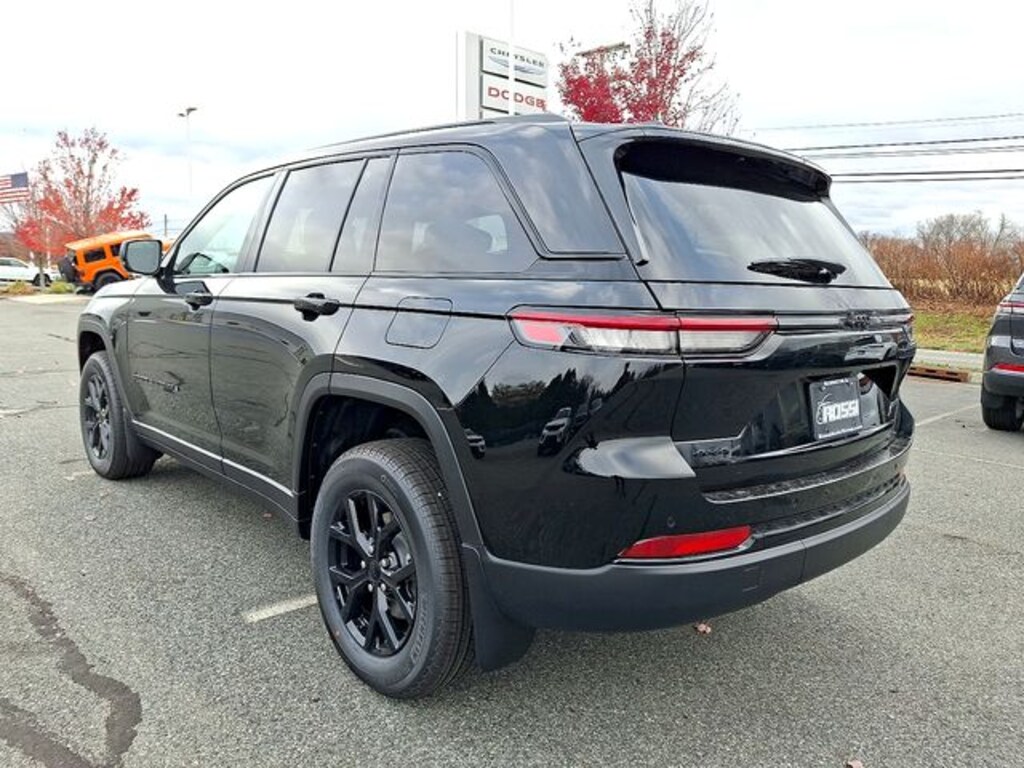 New 2025 Jeep Grand Cherokee ALTITUDE X 4X4 Sport Utility