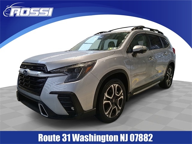 2023 Subaru Ascent Touring's photo