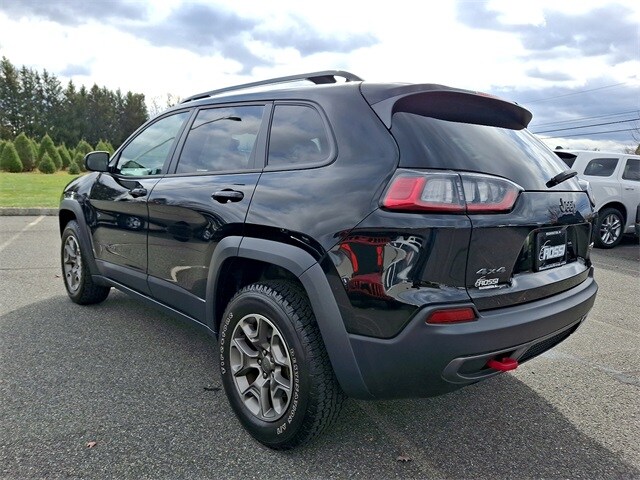 2022 Jeep Cherokee Trailhawk photo 2