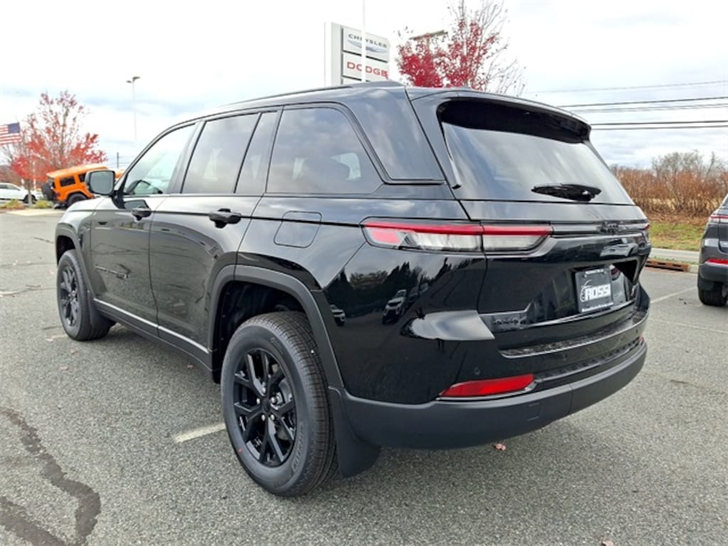 New 2025 Jeep Grand Cherokee Altitude X Sport Utility