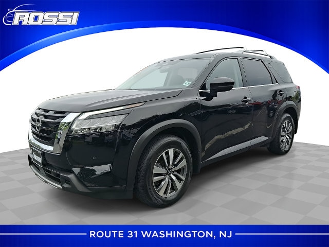 2024 Nissan Pathfinder SL