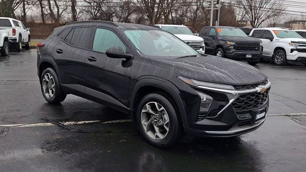 Used 2024 Chevrolet Trax LT SUV