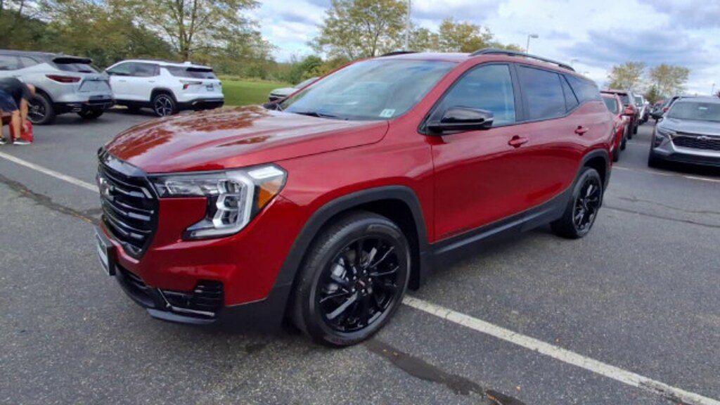 Used 2023 GMC Terrain SLE SUV