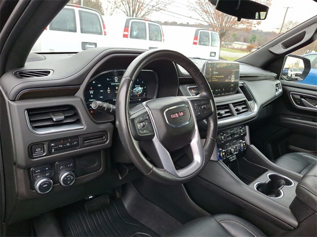 Used 2022 GMC Yukon SLE SUV