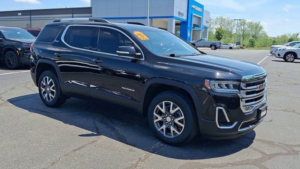 Used 2023 GMC Acadia SLE SUV