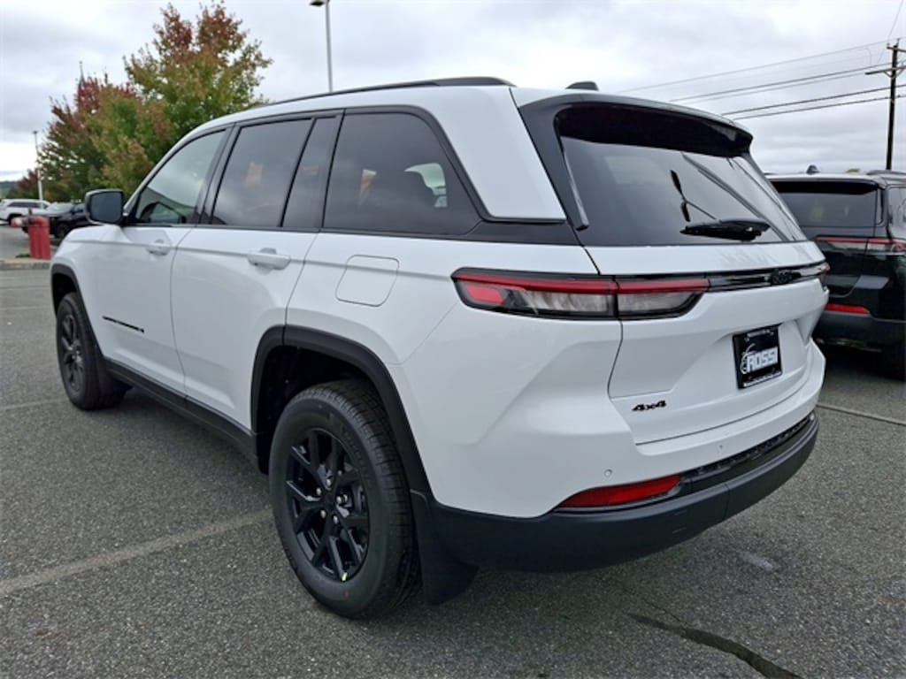 New 2025 Jeep Grand Cherokee Altitude X Sport Utility