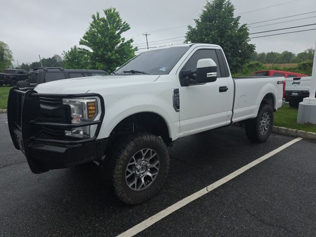 2019 Ford F-250 XL 4x4 Regular Cab 8' Box's photo