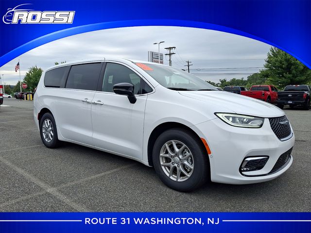 2026 Chrysler Pacifica