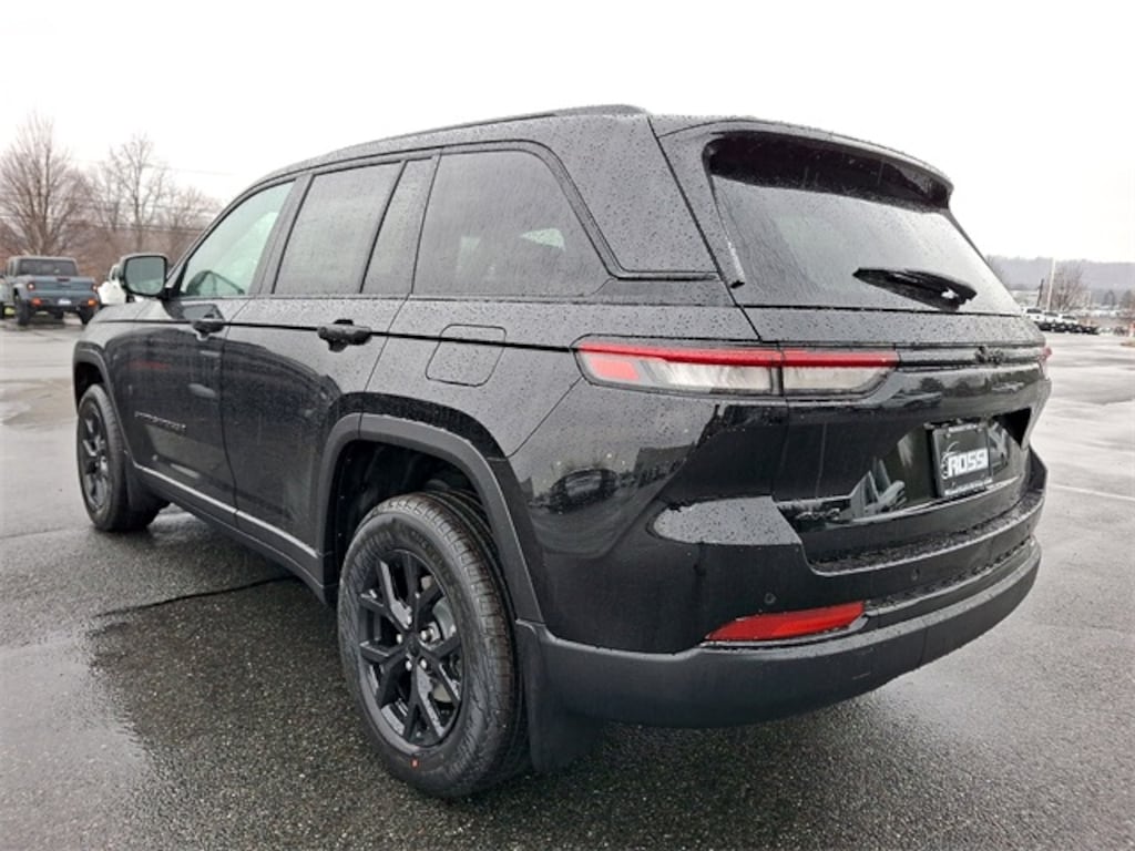 New 2025 Jeep Grand Cherokee ALTITUDE X Sport Utility