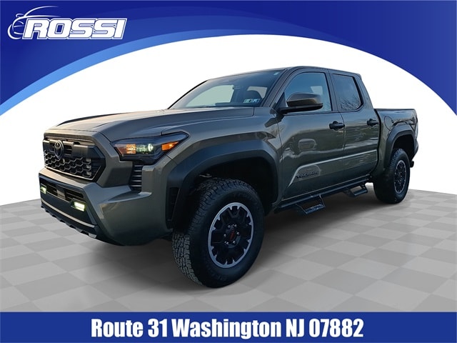2024 Toyota Tacoma TRD Off Road's photo