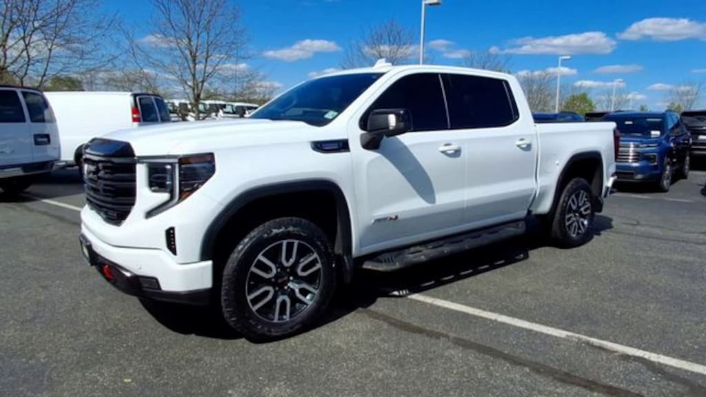 Used 2025 GMC Sierra 1500 AT4 Truck Crew Cab