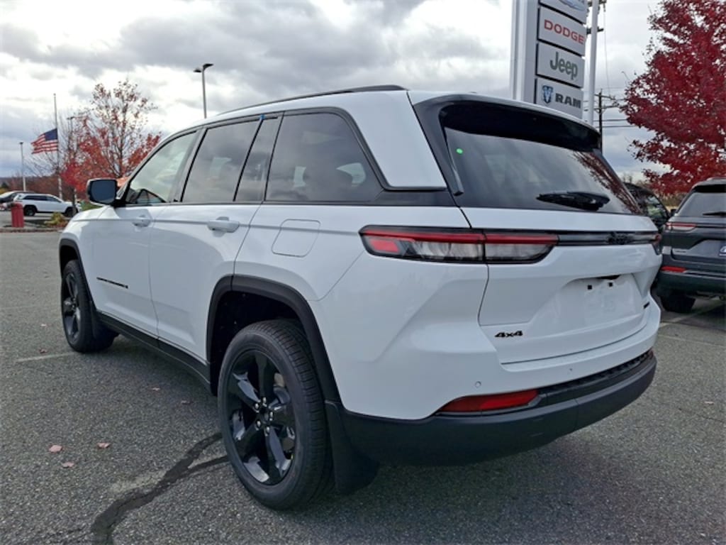 New 2025 Jeep Grand Cherokee Limited Sport Utility