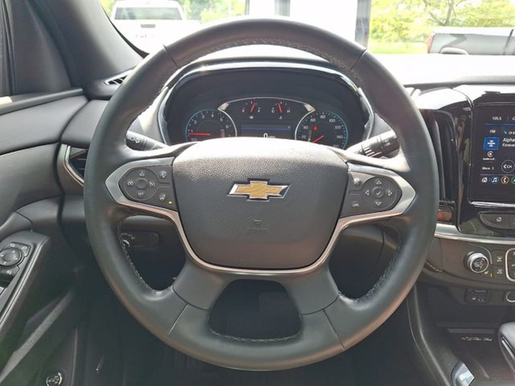 Used 2023 Chevrolet Traverse LT Leather SUV