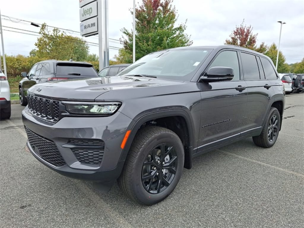 New 2025 Jeep Grand Cherokee Altitude X Sport Utility