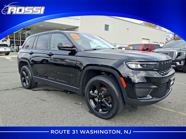 2022 Jeep Grand Cherokee Altitude