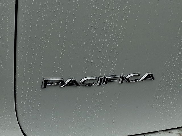 2026 Chrysler Pacifica Select - Photo 14